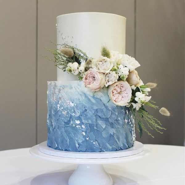 Antigua Bakery Wedding Cake